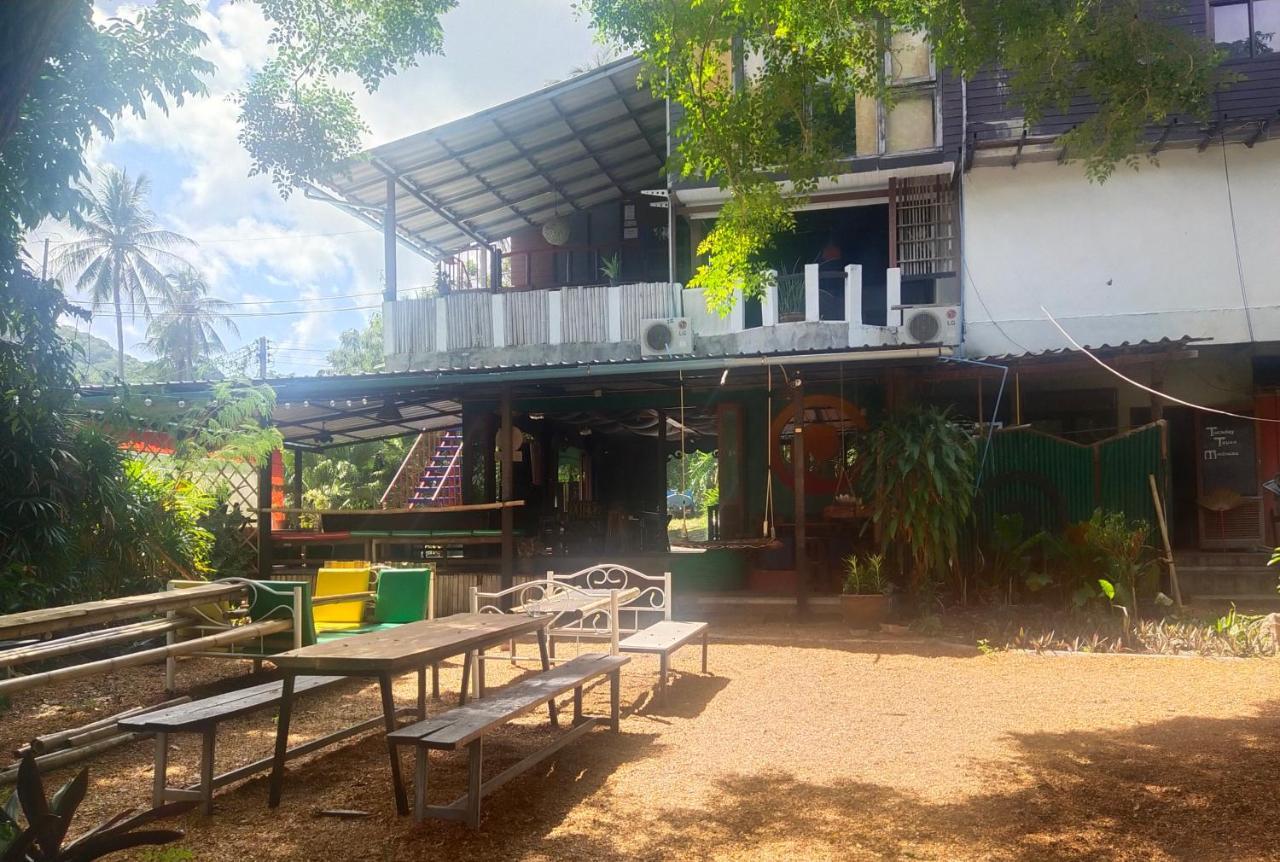 Moov Inn Garden Hostel Koh Tao Exterior photo